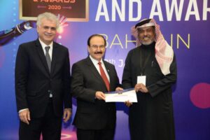 تكريمي كرائد للتحول الرقمي في ميدان المال والأعمال